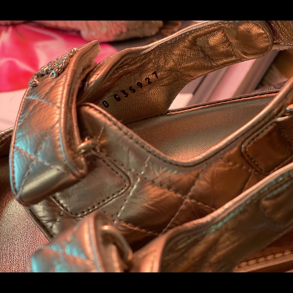 ✨✨Not for sale✨✨Chanel gold dad sandals worn 3x size 38/ 8.5 - Picture 7 of 9